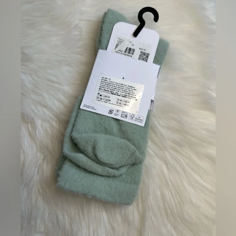 Lululemon Daily Essential Fuzzy Socks Size XL JDGR New